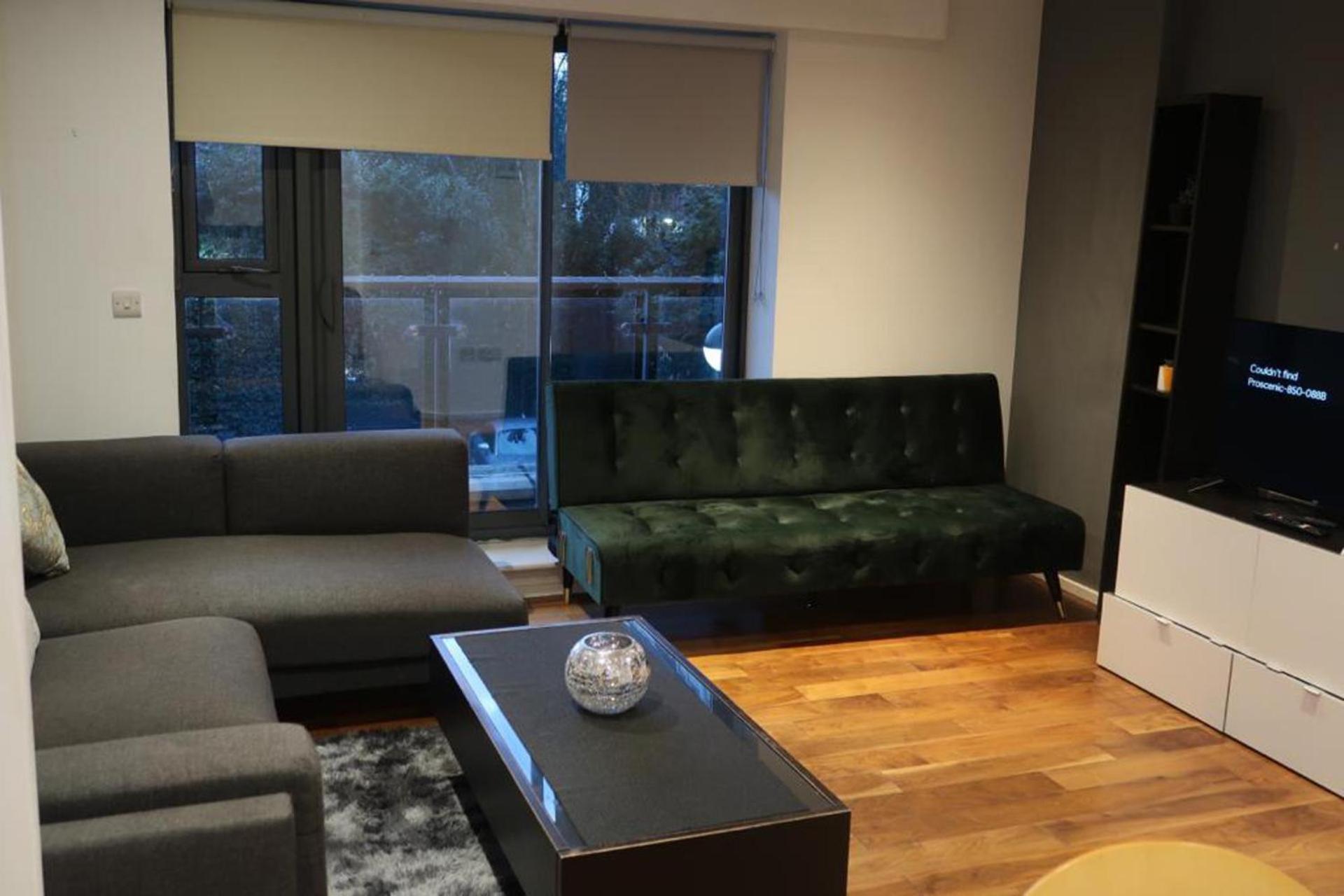 Immaculate 1-Bed Apartment In London Exterior photo